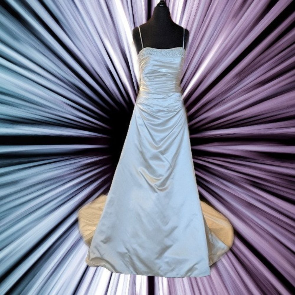 Ella Bridal Wedding Gown, Size 8